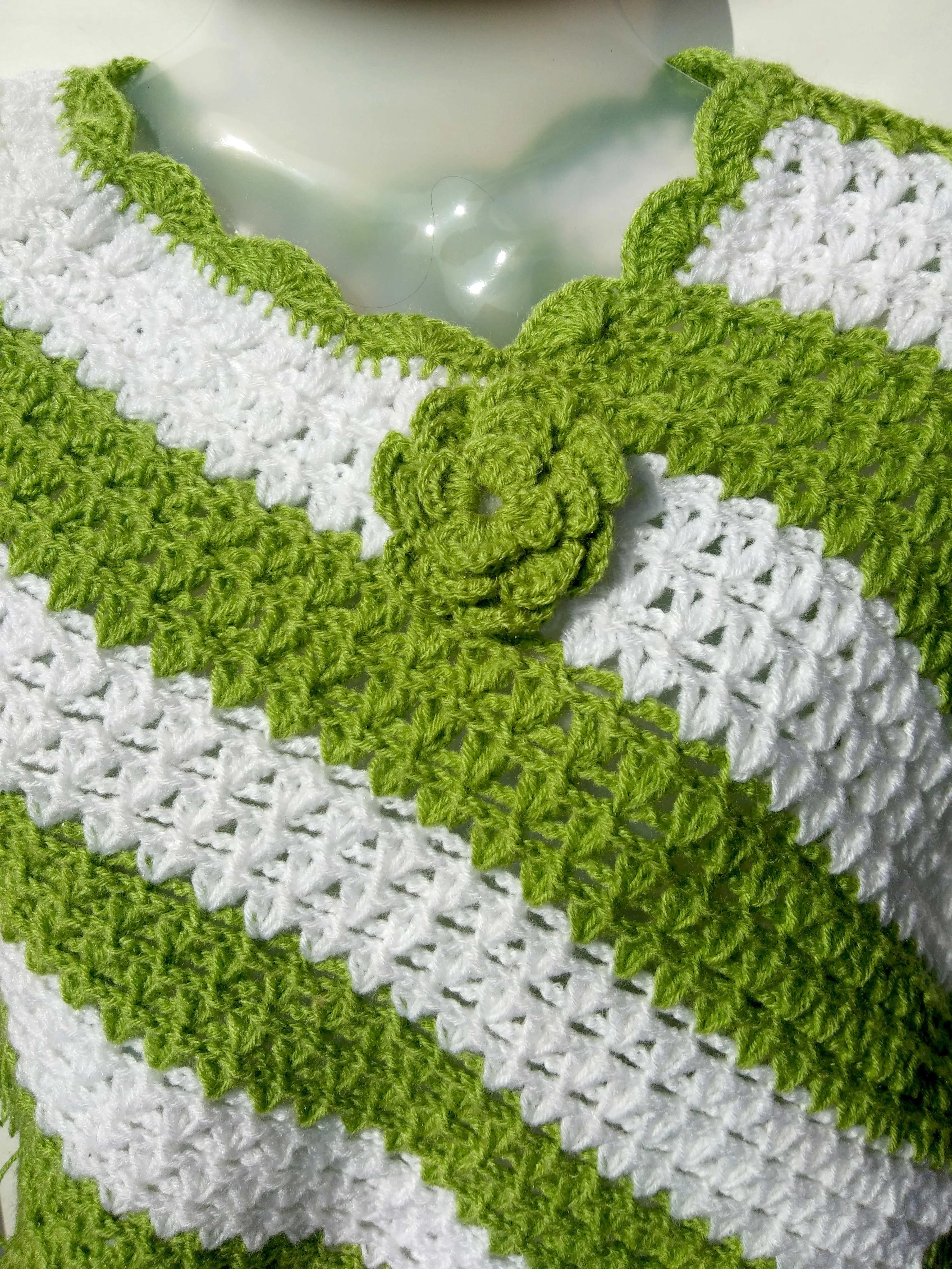 Beautiful White & Moss Woolen Color Crochet Desing Poncho - Girls (12 - 15 yrs.)