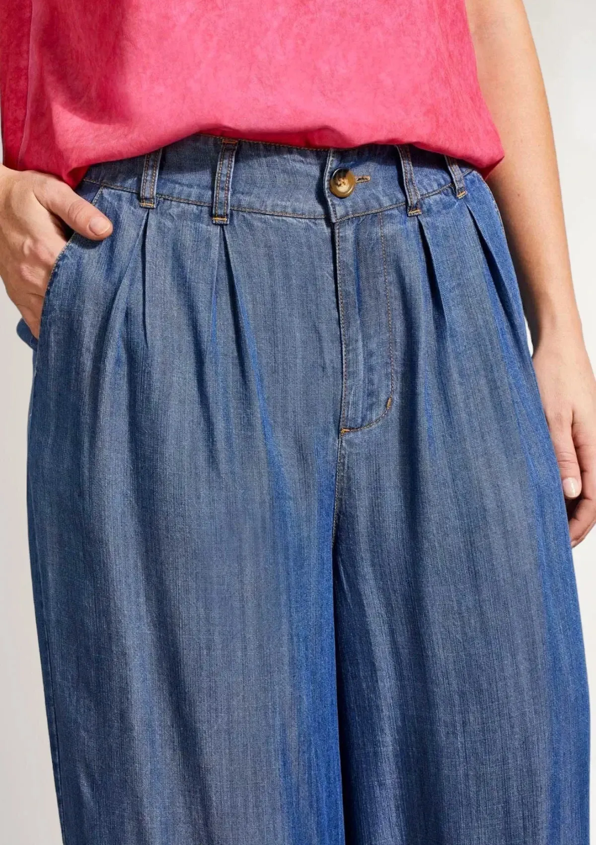 Brynn Flowy Pleated Pant - Dark Chambray