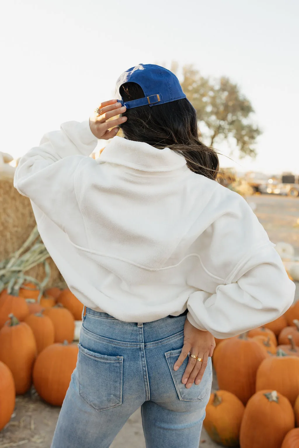 Carter Pullover-White