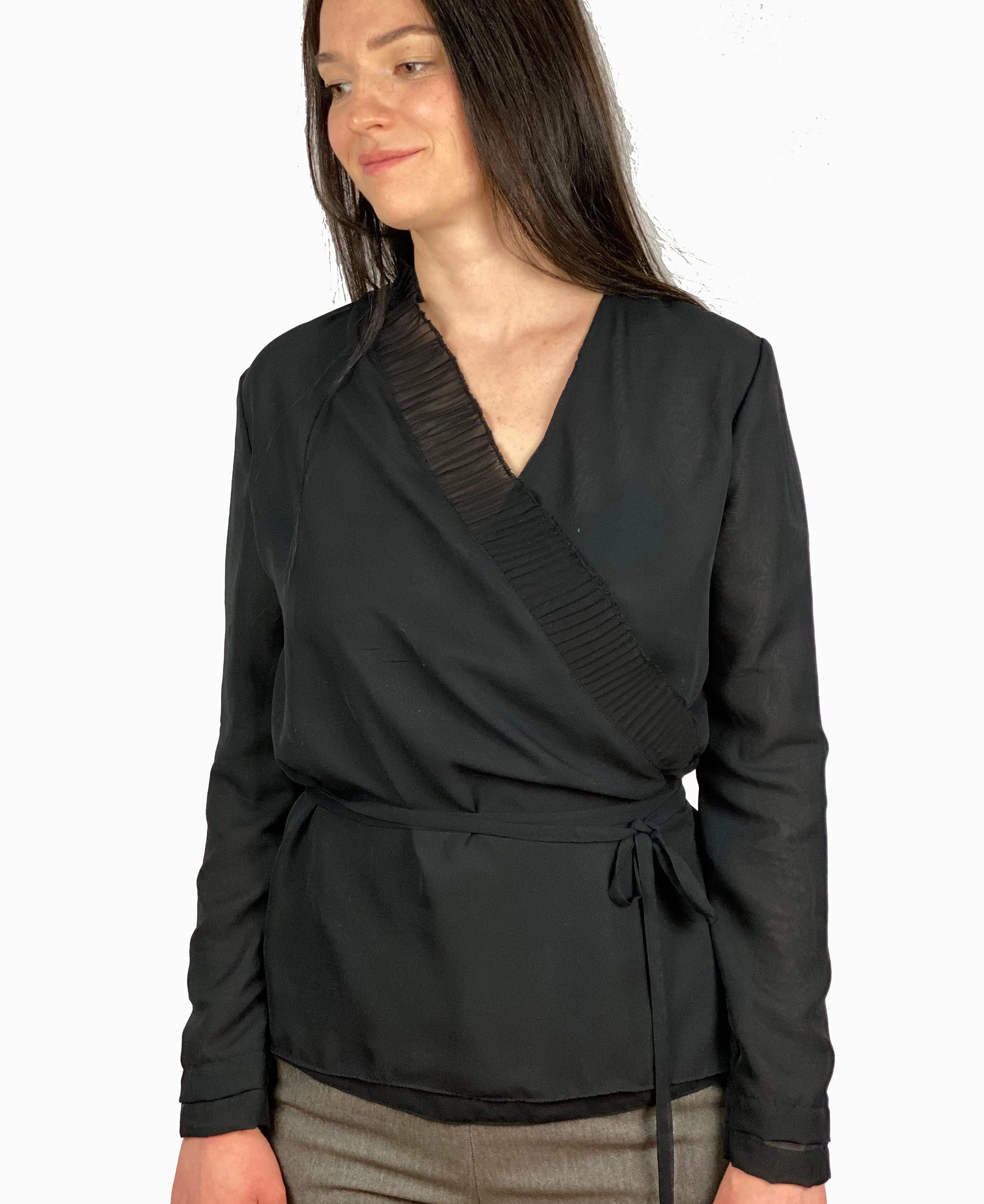 Petra overlap plissé blouse